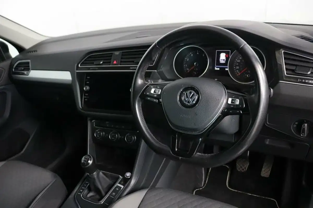 2019-volkswagen-tiguan-15-tsi-match-130ps-big-21