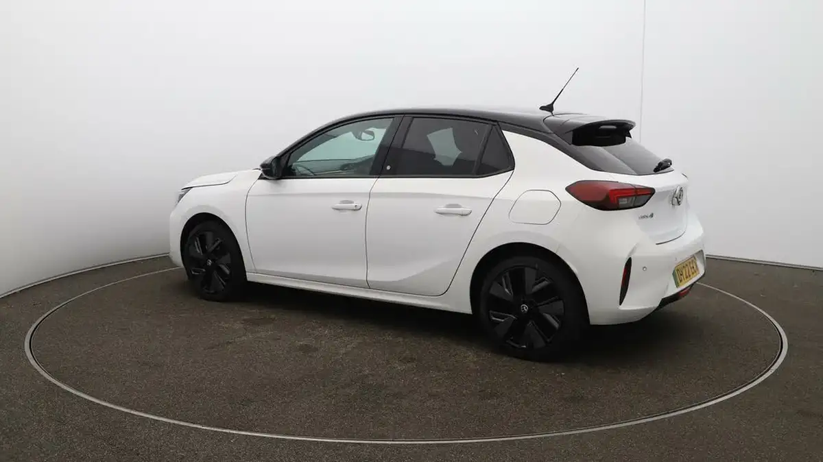 2022-vauxhall-corsa-e-sri-premium-big-27