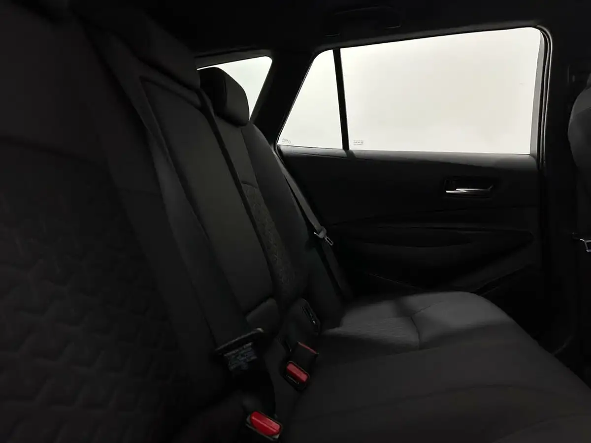 2022-toyota-corolla-18-vvt-i-icon-tech-spare-wheel-touring-sports-5d-big-41