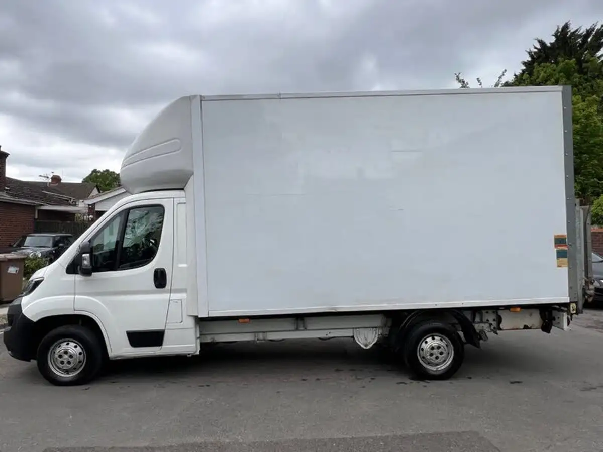 2019-peugeot-boxer-20-bluehdi-335-l4-luton-bfb-big-19