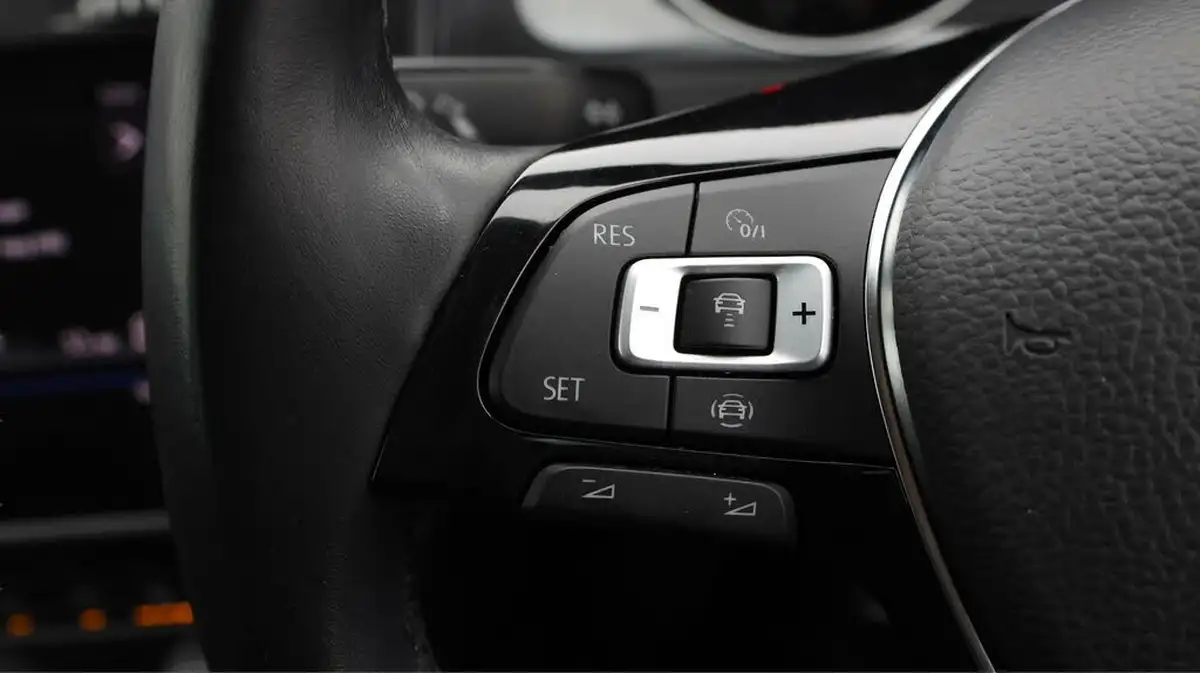 2019-volkswagen-golf-10-tsi-match-edition-hatchback-big-20