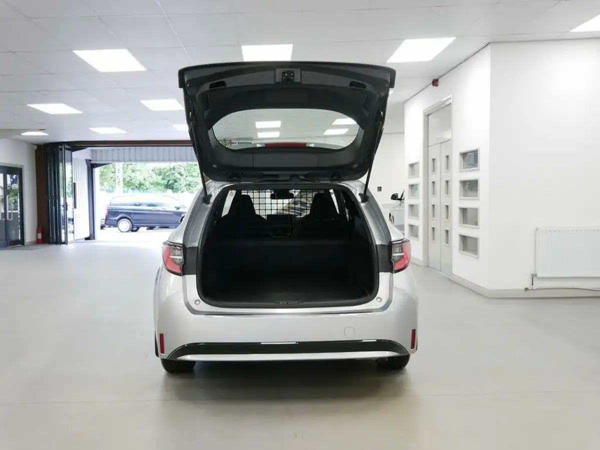 2022-toyota-corolla-18-vvt-i-corolla-commercial-140hpeu6d-big-19