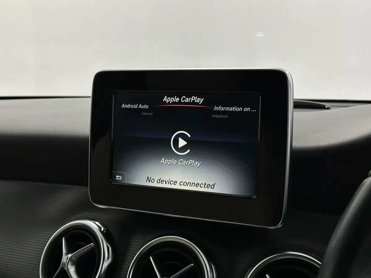 2017-mercedes-benz-gla-class-21d-gla-200d-se-executivess-7g-dct-big-22
