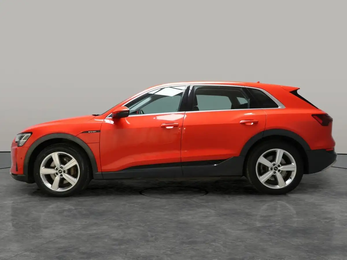 2021-audi-e-tron-50e-technik-station-wagon-big-13