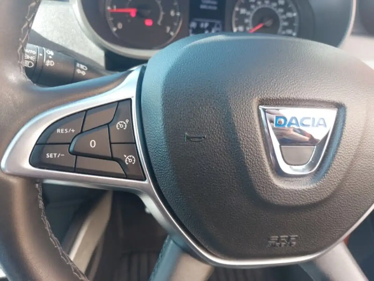 2022-dacia-duster-13-tce-prestige-150bhp-edc-big-11
