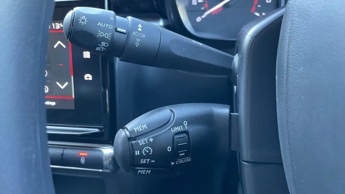 2024-citroen-c3-12-puretech-plus-83ps-big-26