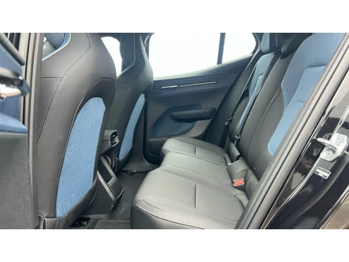 2024-volvo-ex30-e-single-motor-plus-extended-range-big-9