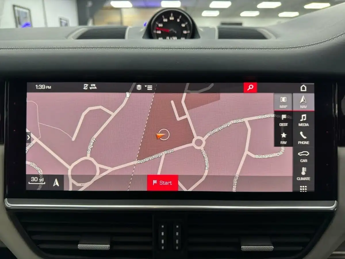 2019-porsche-cayenne-40-v8-turbo-coupe-big-47