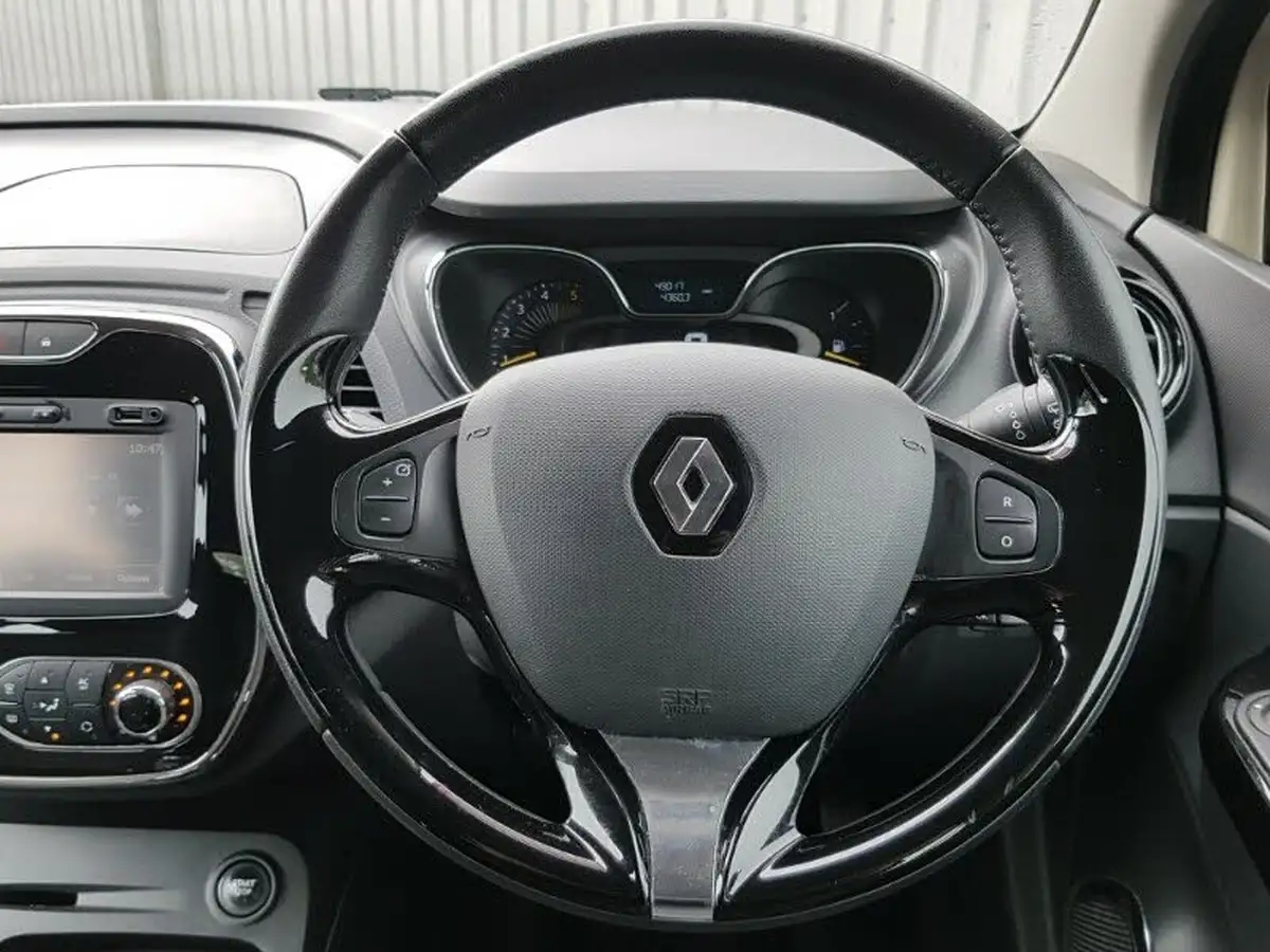 2015-renault-captur-15dci-dynamique-90bhp-energyss-big-9
