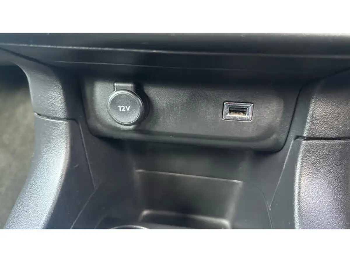 2022-citroen-c3-12-puretech-c-series-edition-83ps-ss-big-36