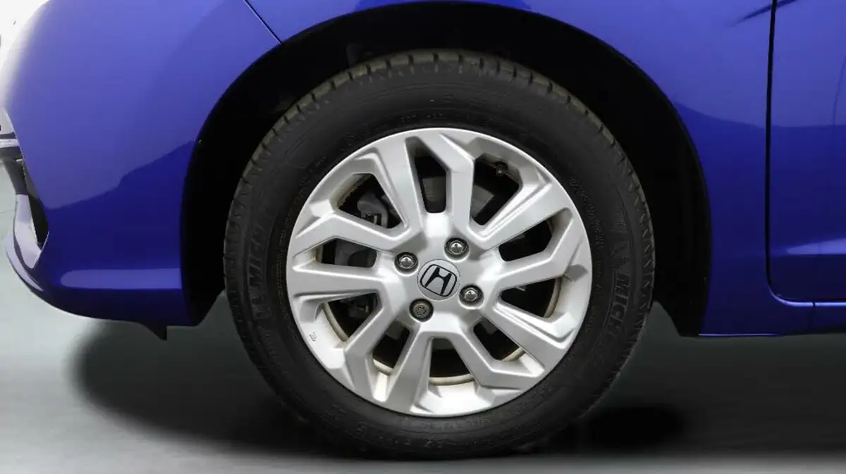 2020-honda-jazz-13-i-vtec-se-cvt-big-17