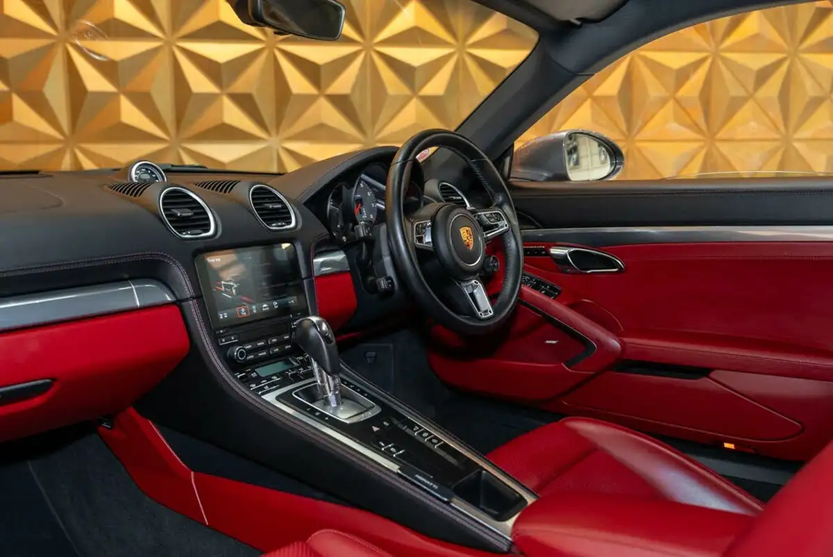 2020-porsche-cayman-718-25-cayman-s-pdk-big-36