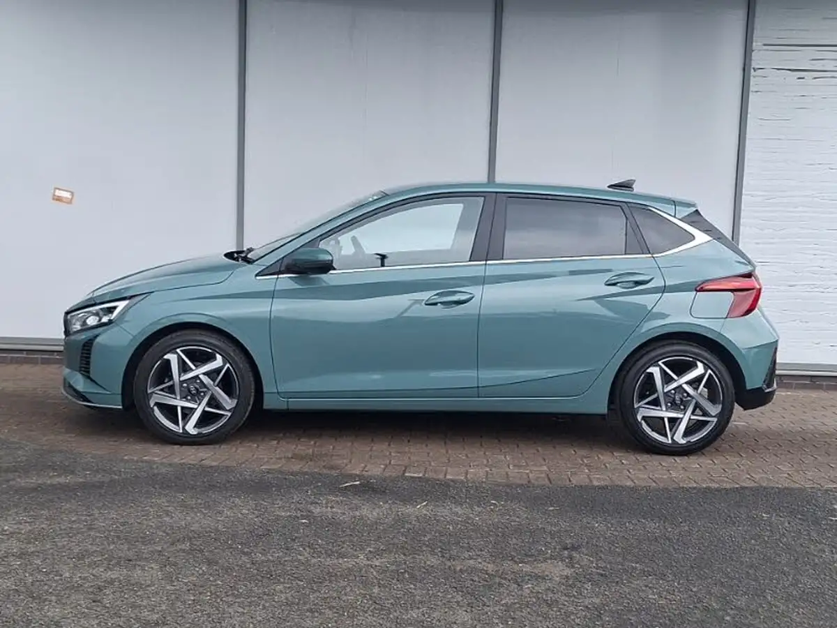 2024-hyundai-i20-10-t-gdi-premium-big-3