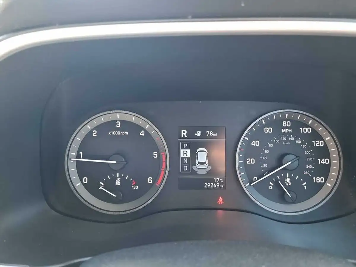 2021-hyundai-tucson-16crdi-se-nav-136ps-dct-big-31
