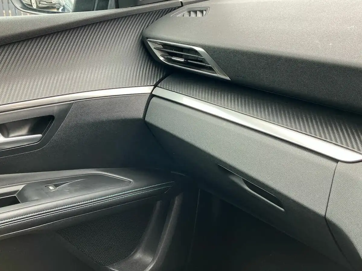 2022-peugeot-5008-suv-12-puretech-allure-eat8-big-58