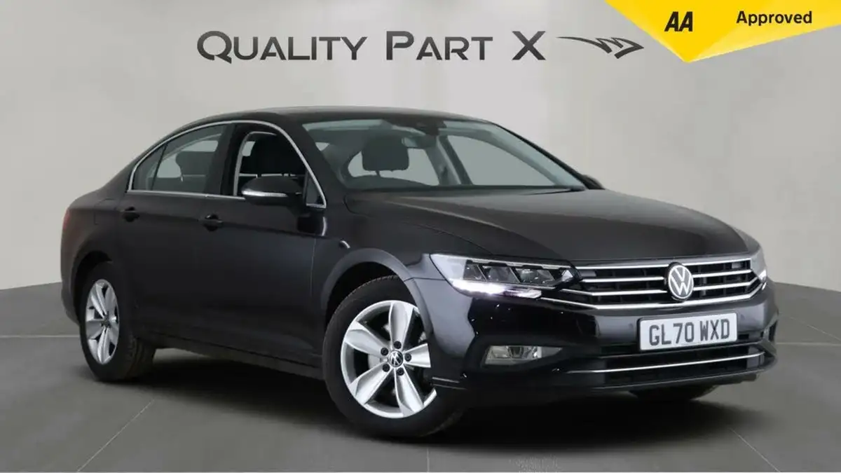 2020-volkswagen-passat-20tdi-se-nav-150ps-saloon-4d-dsg-big-0