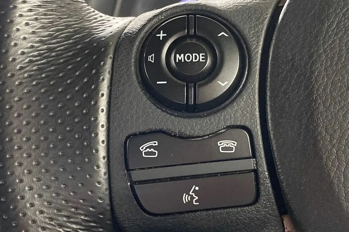 2018-lexus-ct-200h-18-f-sport-big-37