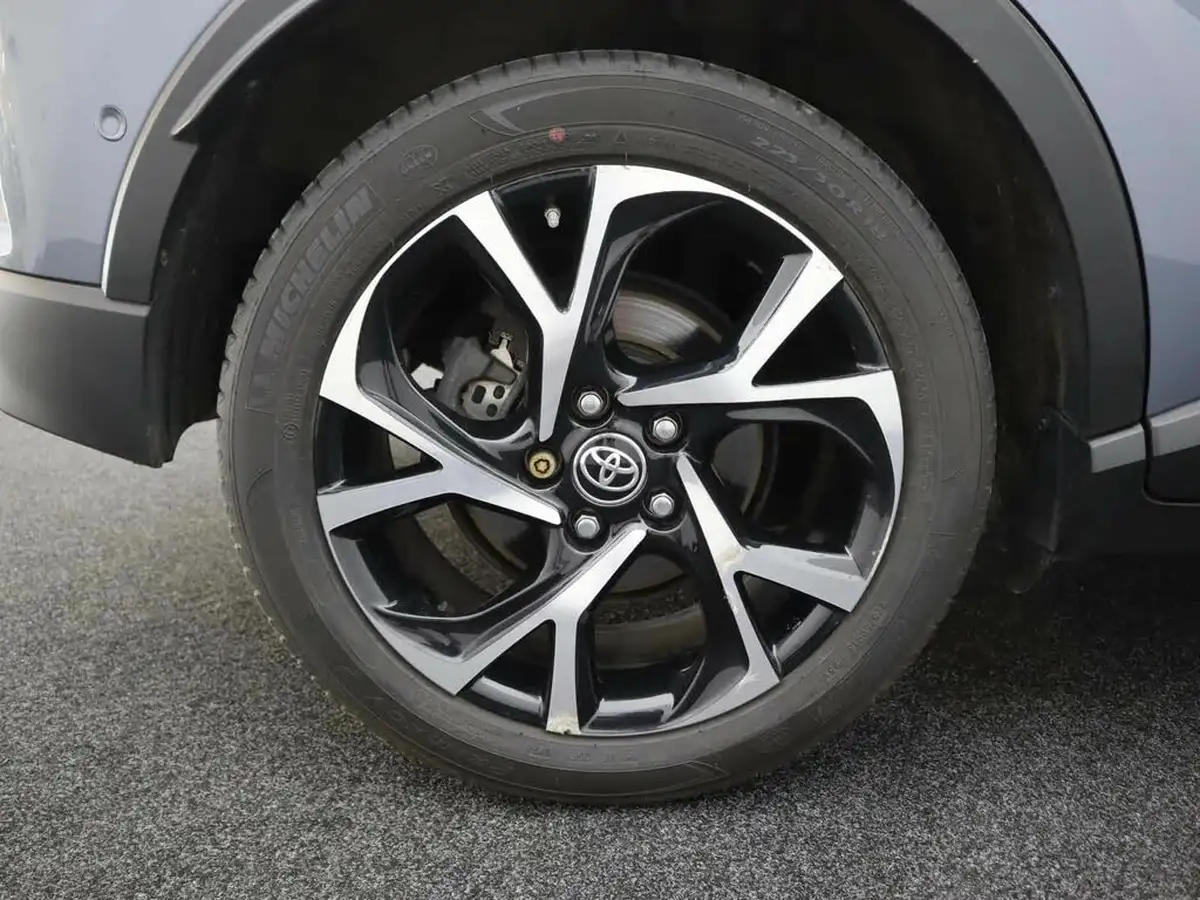 2020-toyota-c-hr-18-vvt-i-design-big-6
