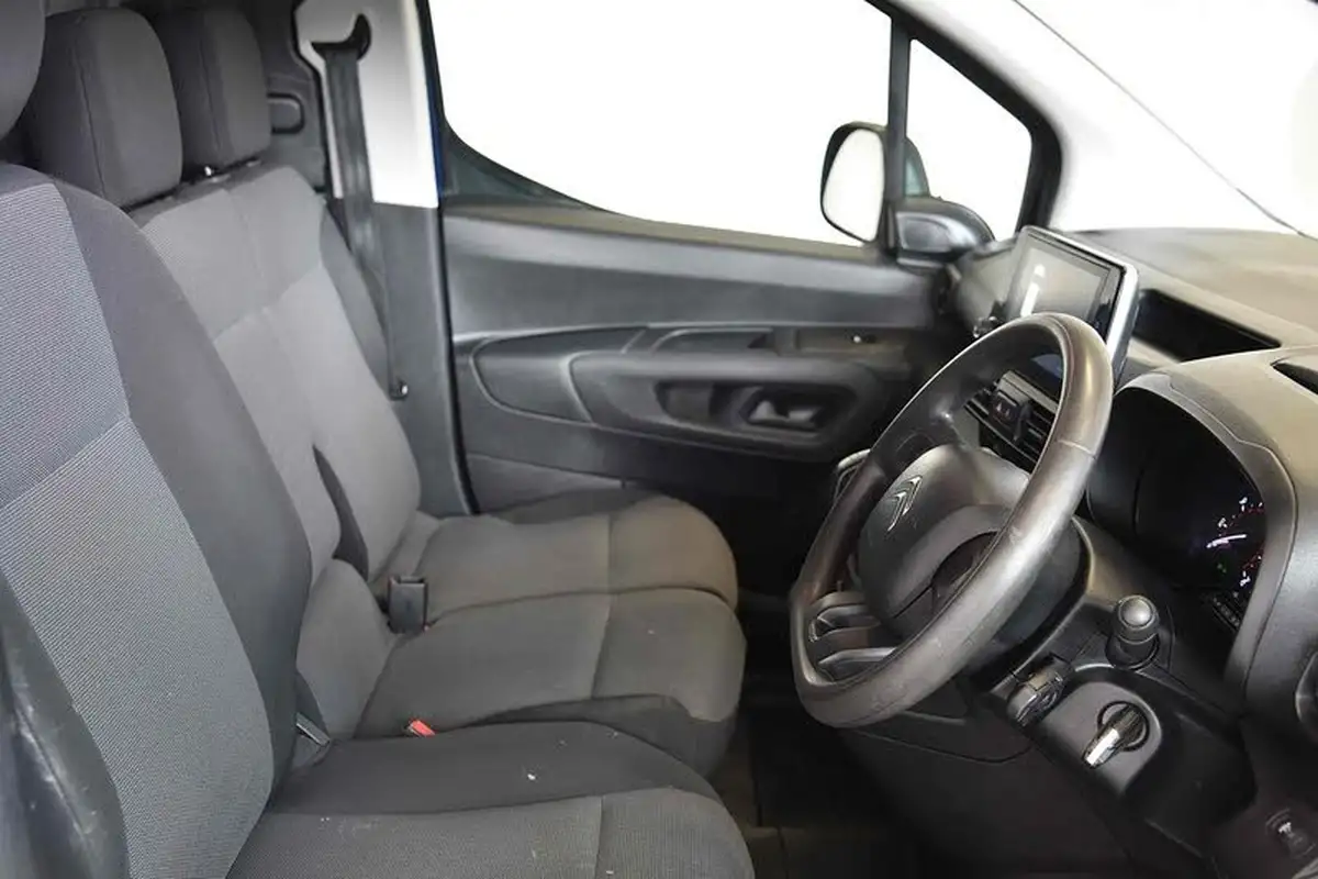 2020-citroen-berlingo-15bluehdi-950-enterprise-100pseu6dt-e-ss-panel-big-8