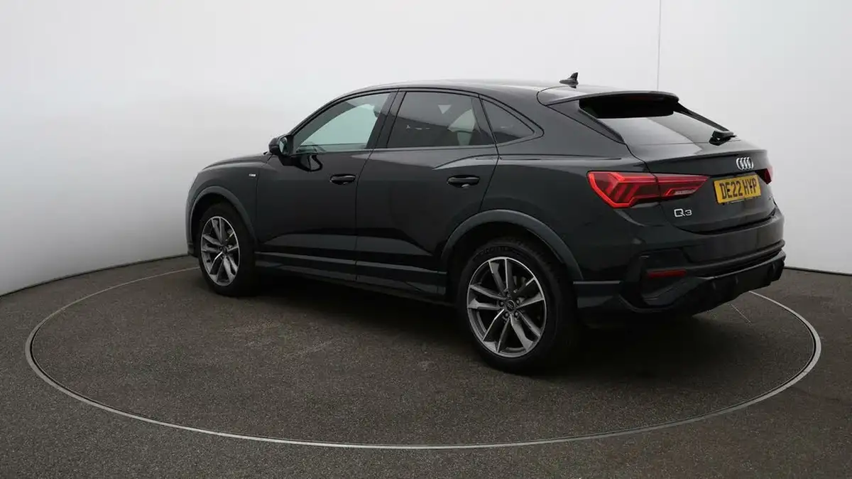 2022-audi-q3-15-35-tfsi-black-edition-cod-sportback-s-tronic-big-5