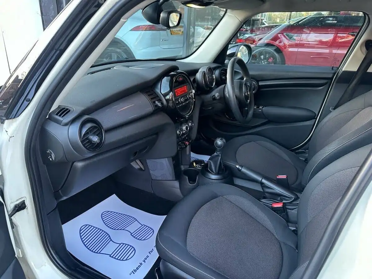 2017-mini-cooper-15-cooper-ss-hatchback-5d-big-11
