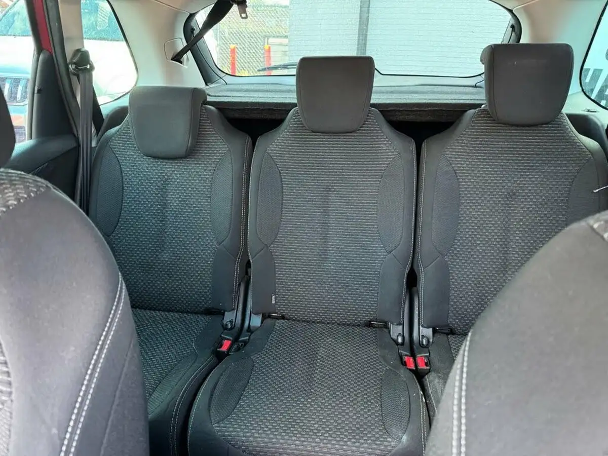 2012-citroen-c4-picasso-16e-hdi-platinum-big-6
