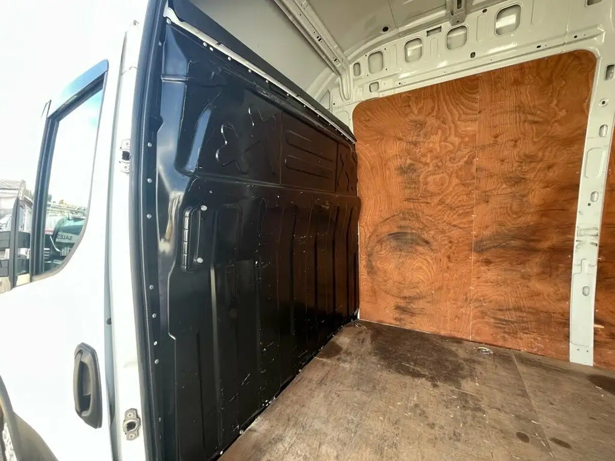 2021-iveco-daily-s-class-23td-35s14v-business-3520mm-h2-136pseu6dt-big-45