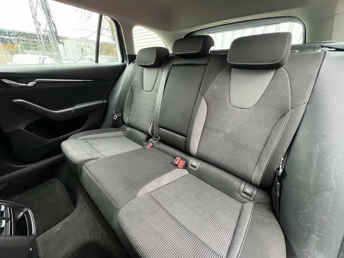 2022-skoda-octavia-14-tsi-se-technology-estate-big-25