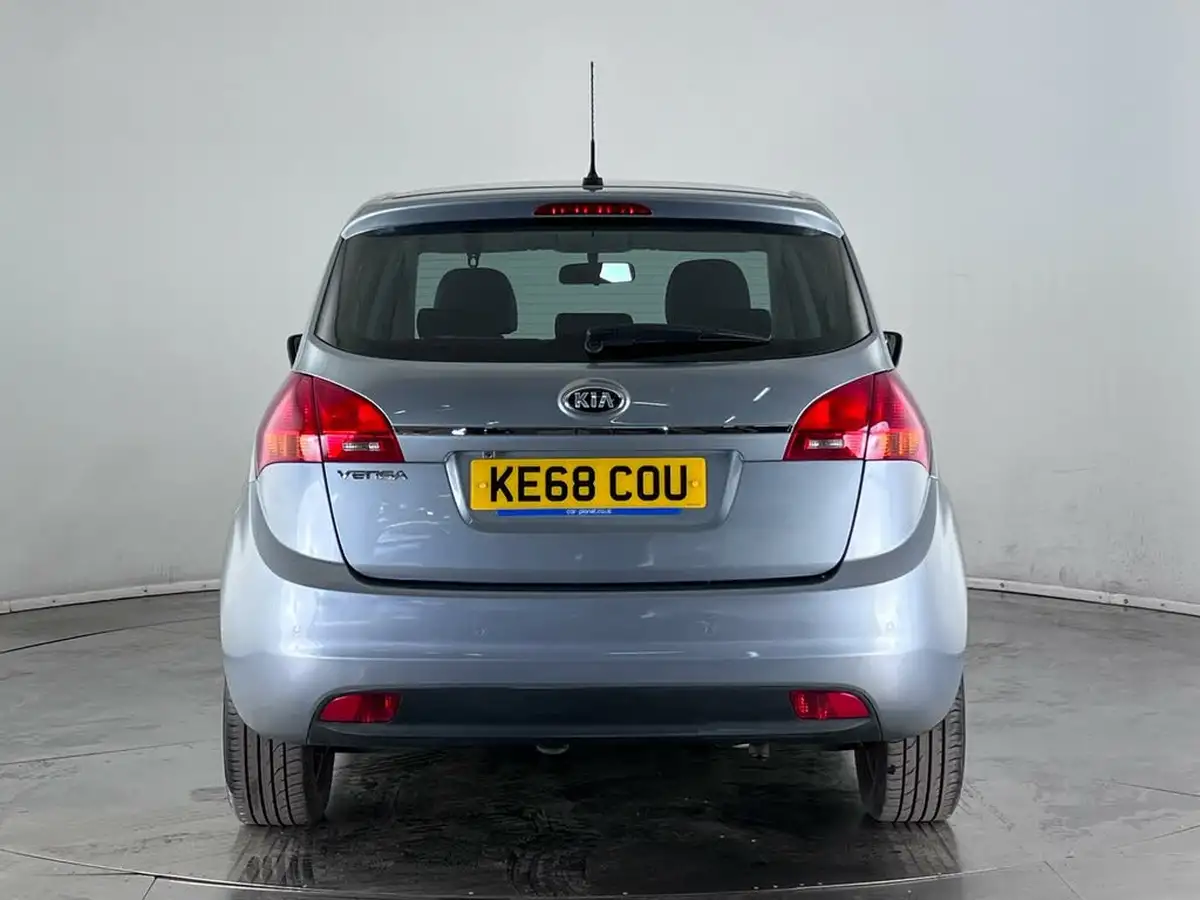 2019-kia-venga-16-3-auto-big-4