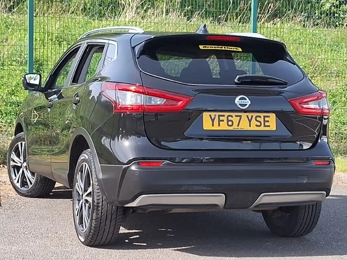 2017-nissan-qashqai-15dci-n-connecta-big-1