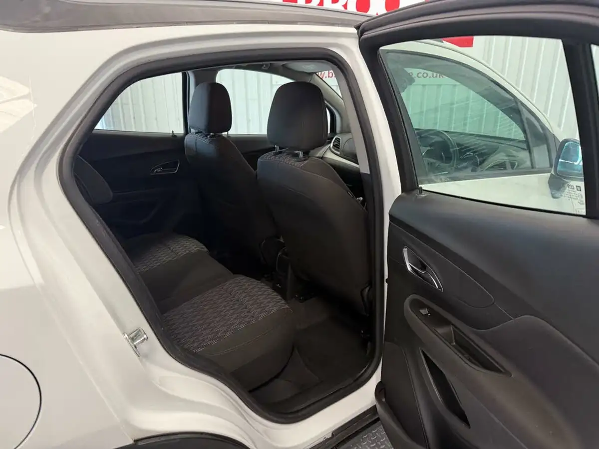 2015-vauxhall-mokka-17cdti-exclusiv-ecoflex-fwd-ss-big-13