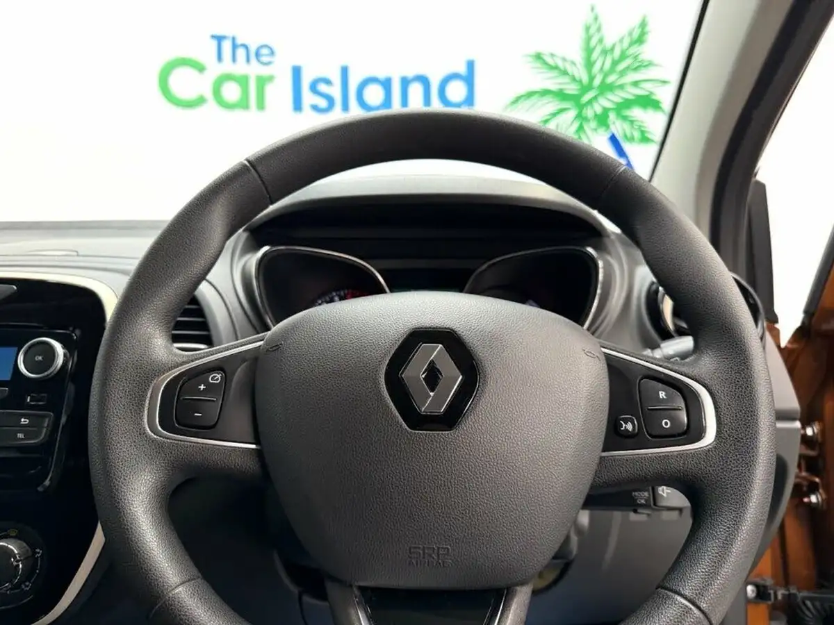 2018-renault-captur-09-tce-play-big-19