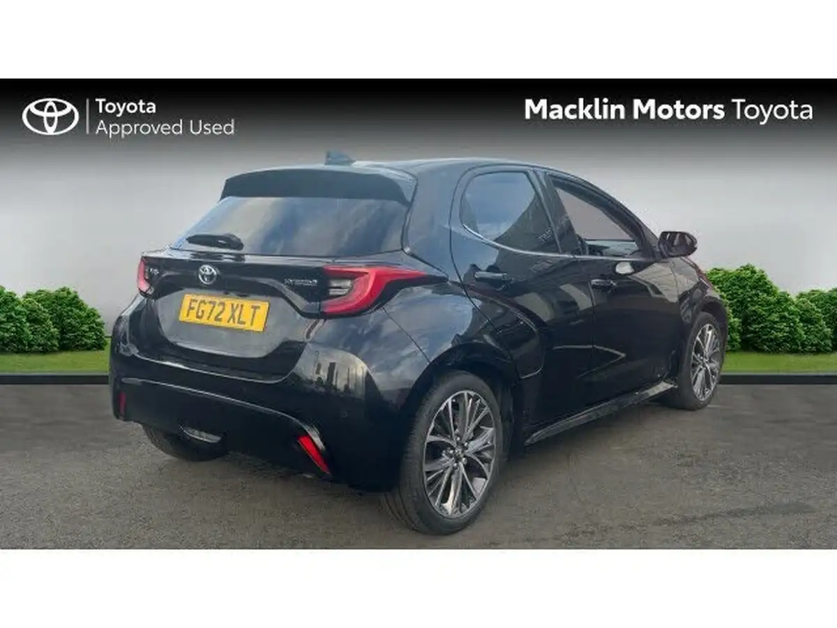 2022-toyota-yaris-cross-15-vvt-i-excel-city-packpan-roof-big-1