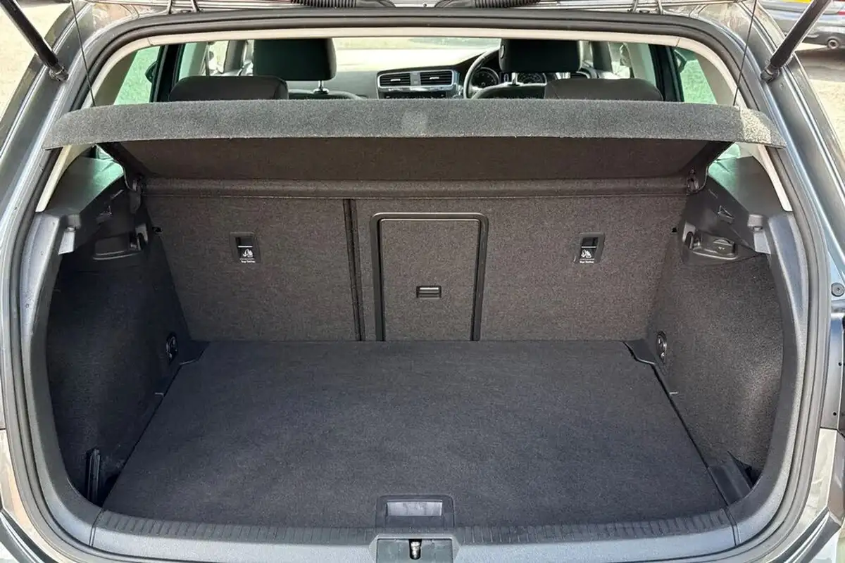 2019-volkswagen-golf-15-tsi-match-edition-150ps-hatchback-big-6