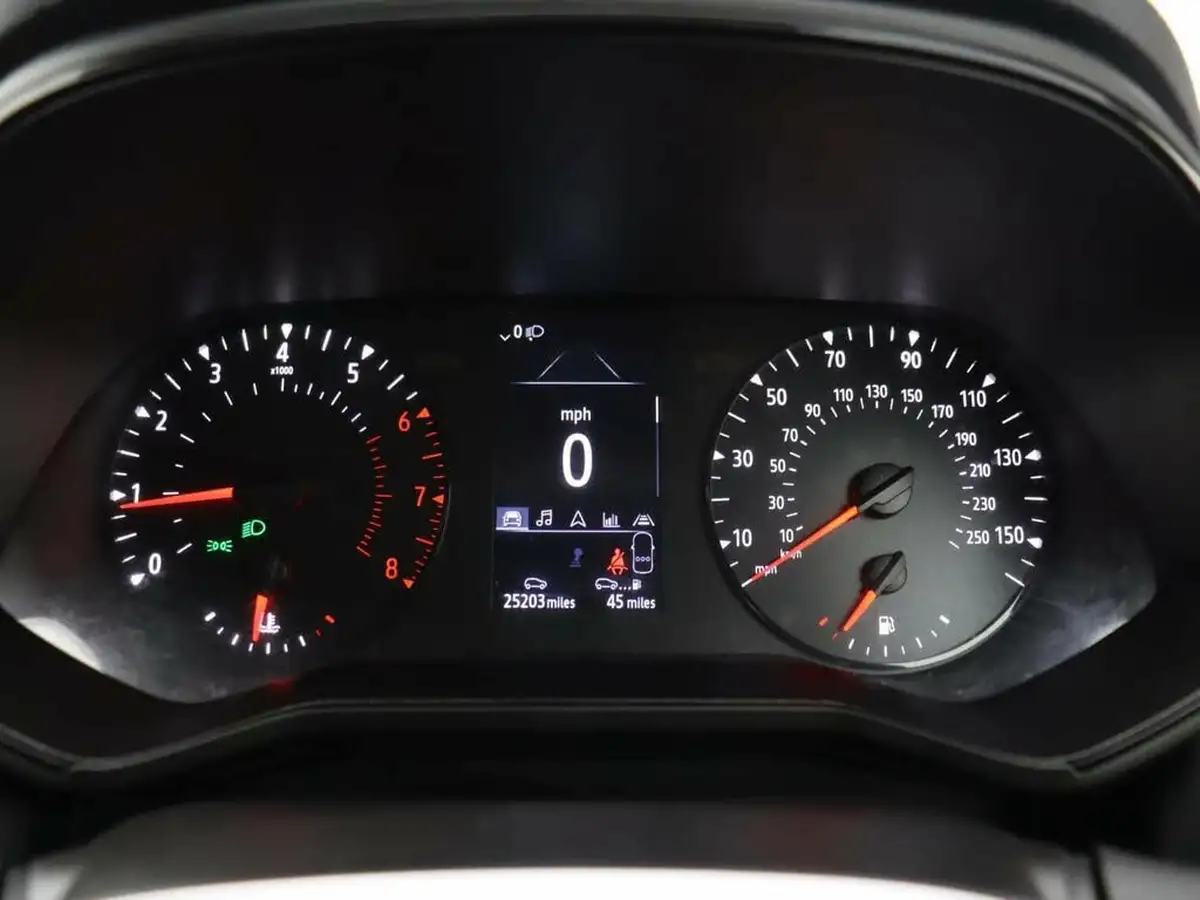 2022-renault-clio-10-tce-iconic-edition-big-7