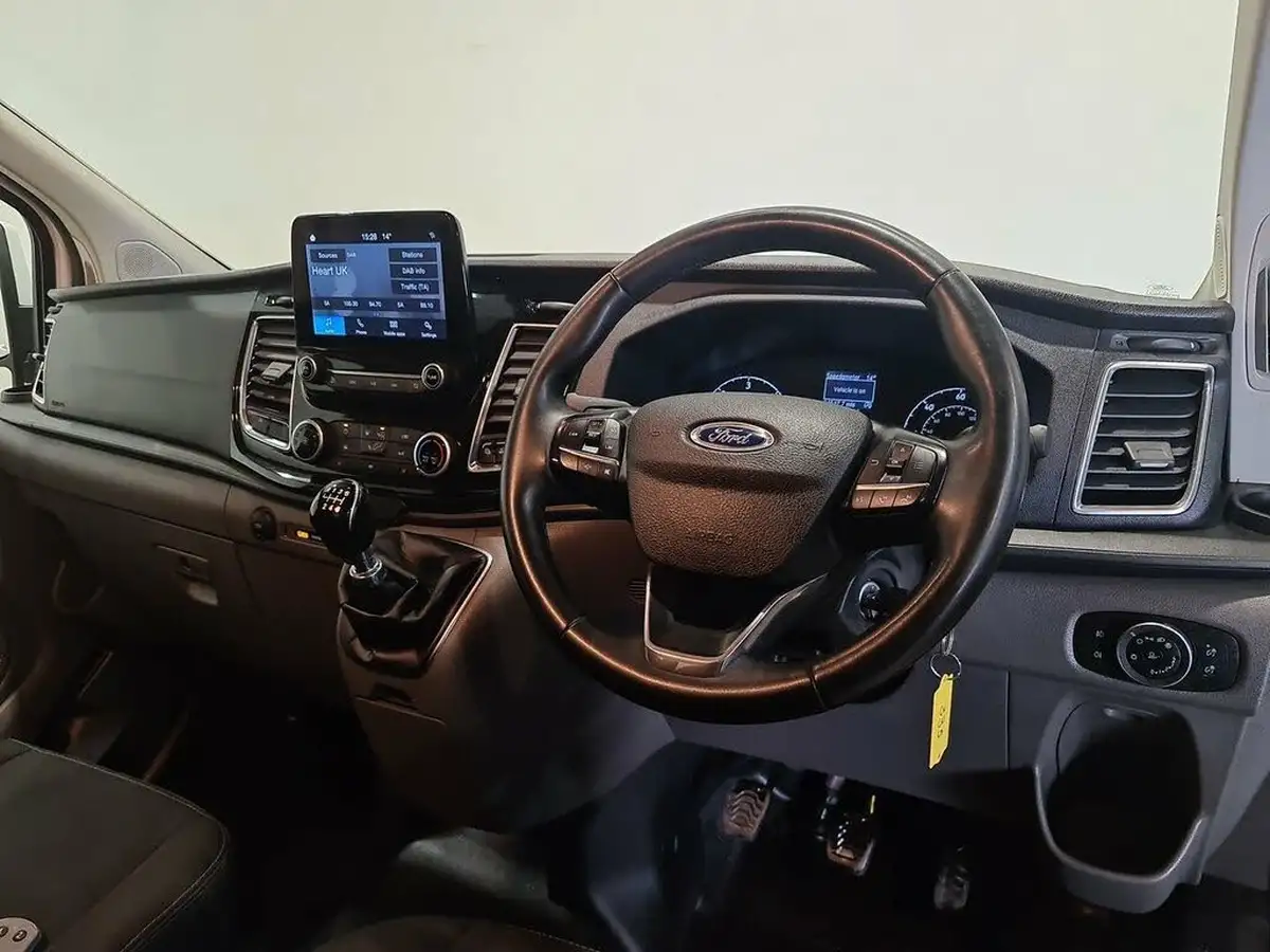 2023-ford-transit-custom-big-3