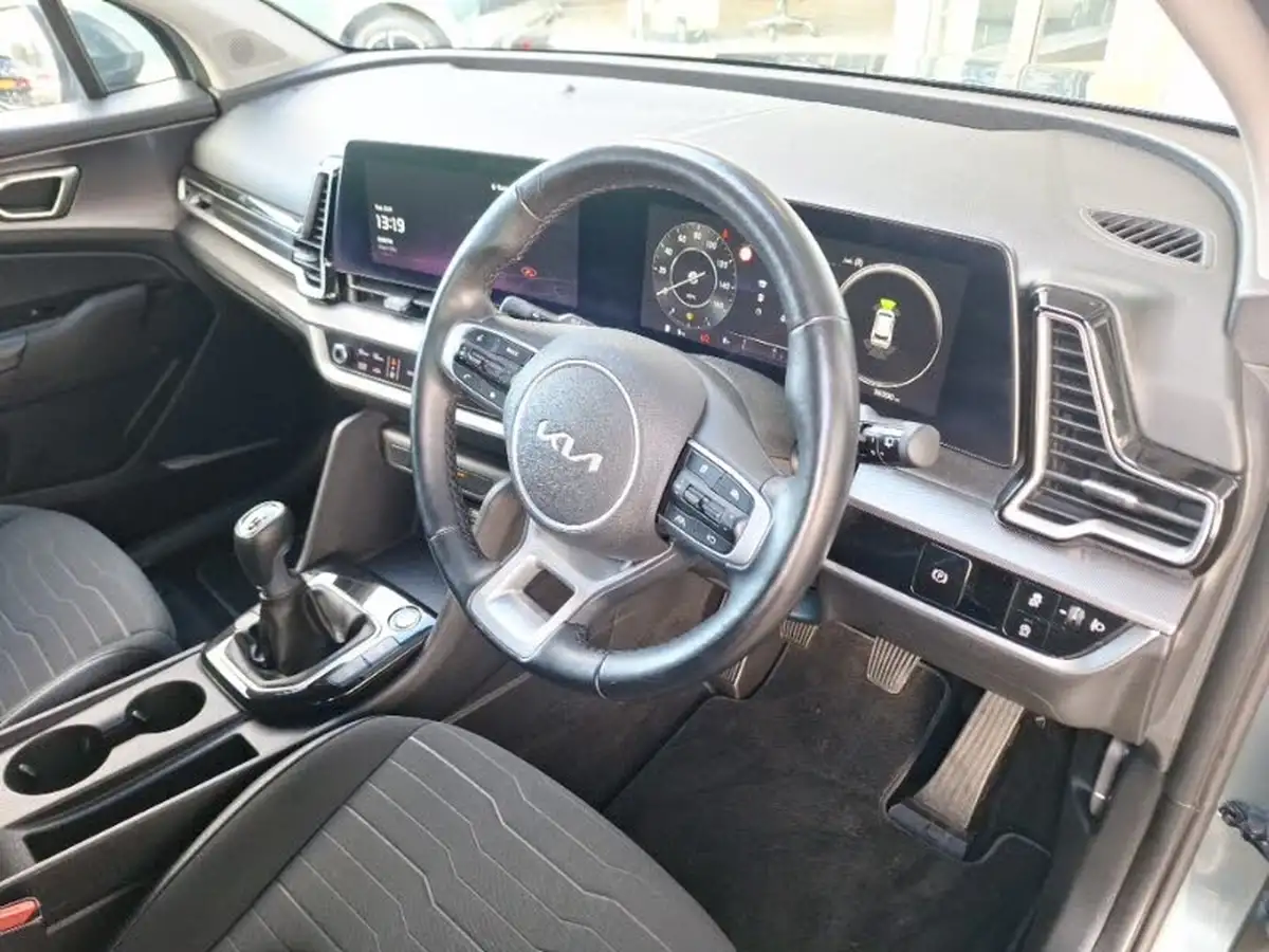 2022-kia-sportage-16-t-gdi-3-148bhp-1598cc-big-2
