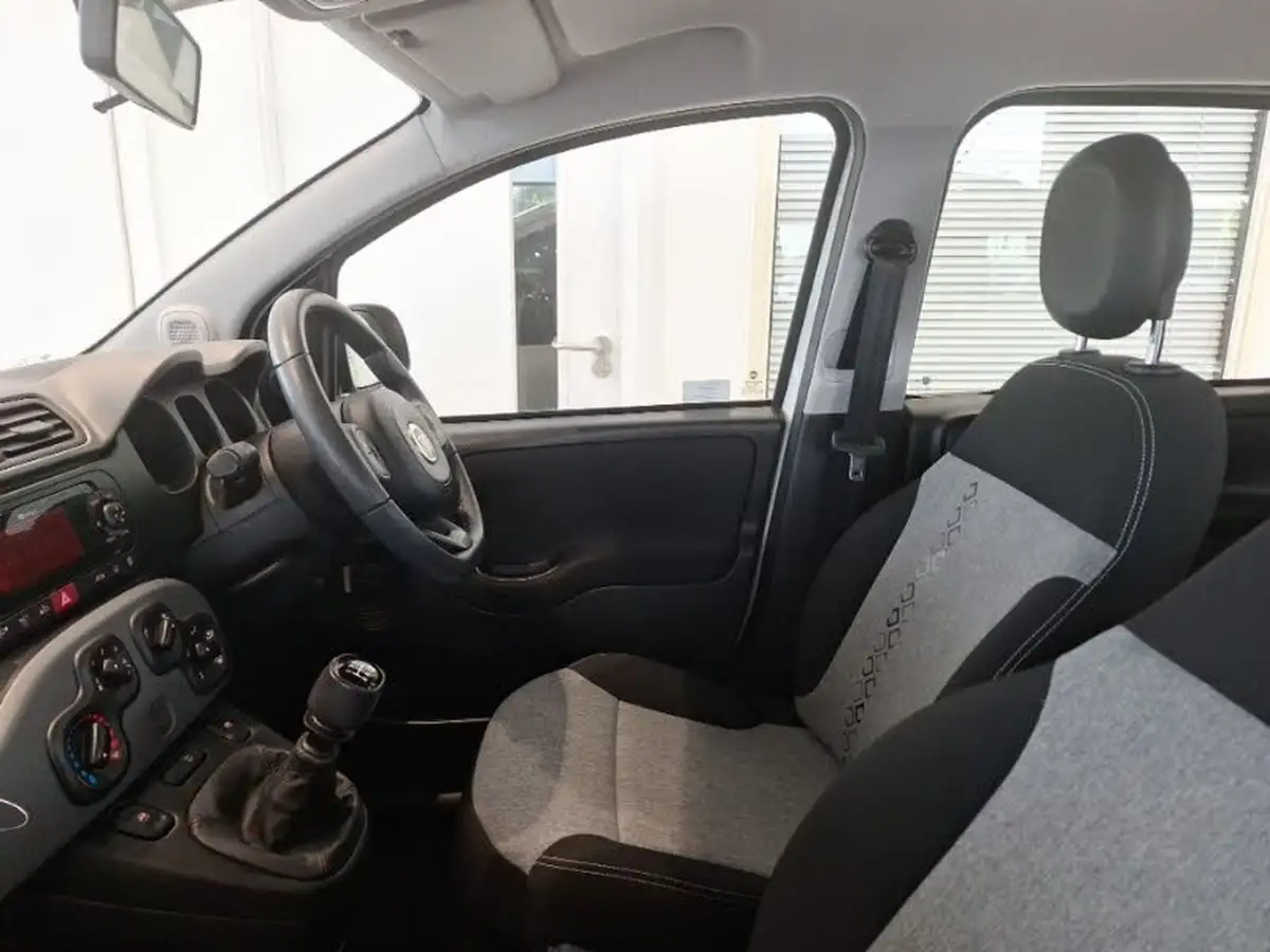 2019-fiat-panda-12-lounge-ss-big-4