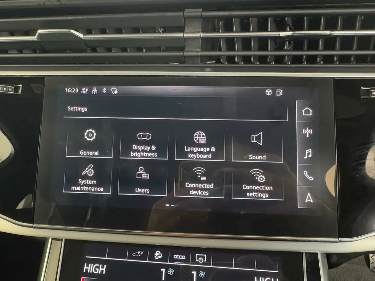 2021-audi-q7-30-55-tfsi-e-s-line-big-65