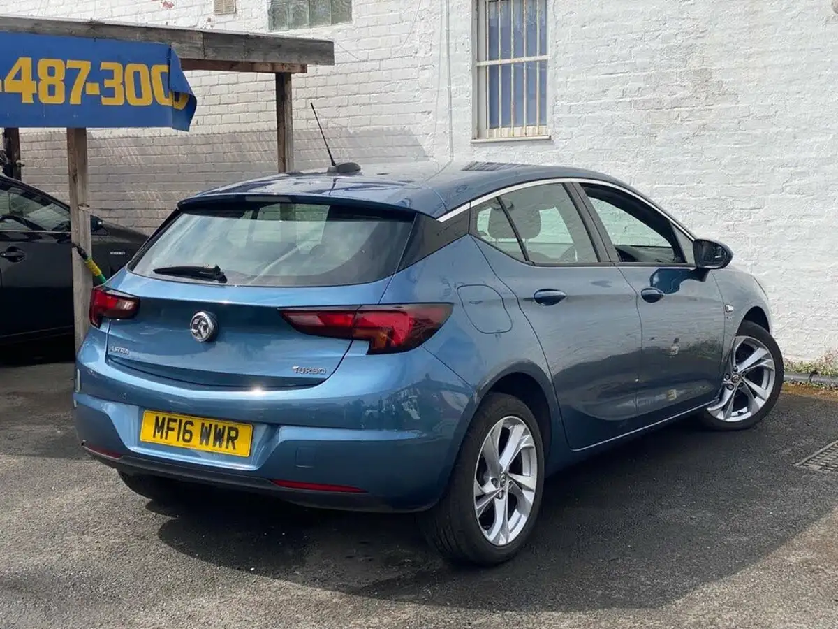 2016-vauxhall-astra-14i-16v-turbo-sri-150ps-hatchback-big-10