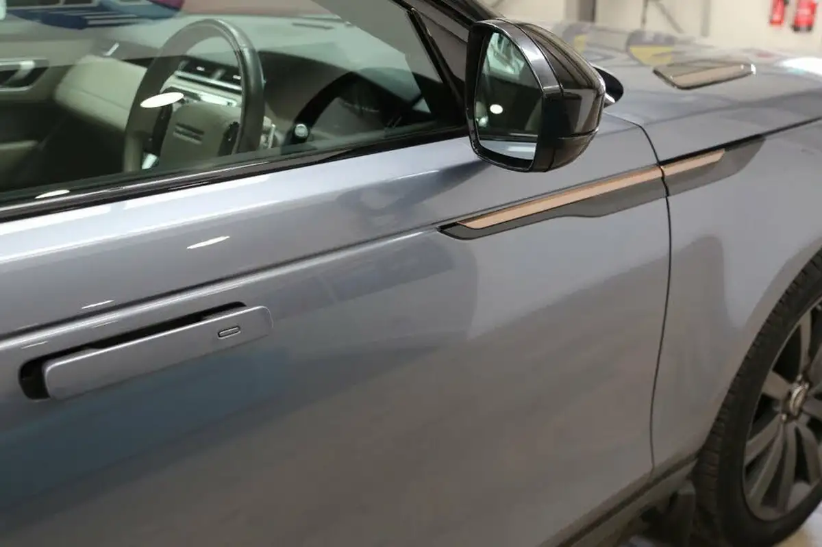 2019-land-rover-range-rover-velar-20-d240-r-dynamic-hse-big-23