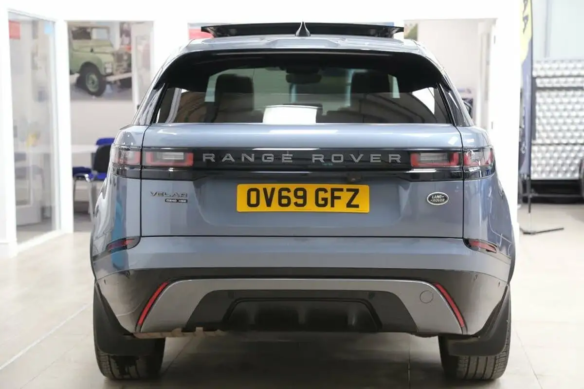 2019-land-rover-range-rover-velar-20-d240-r-dynamic-hse-big-6