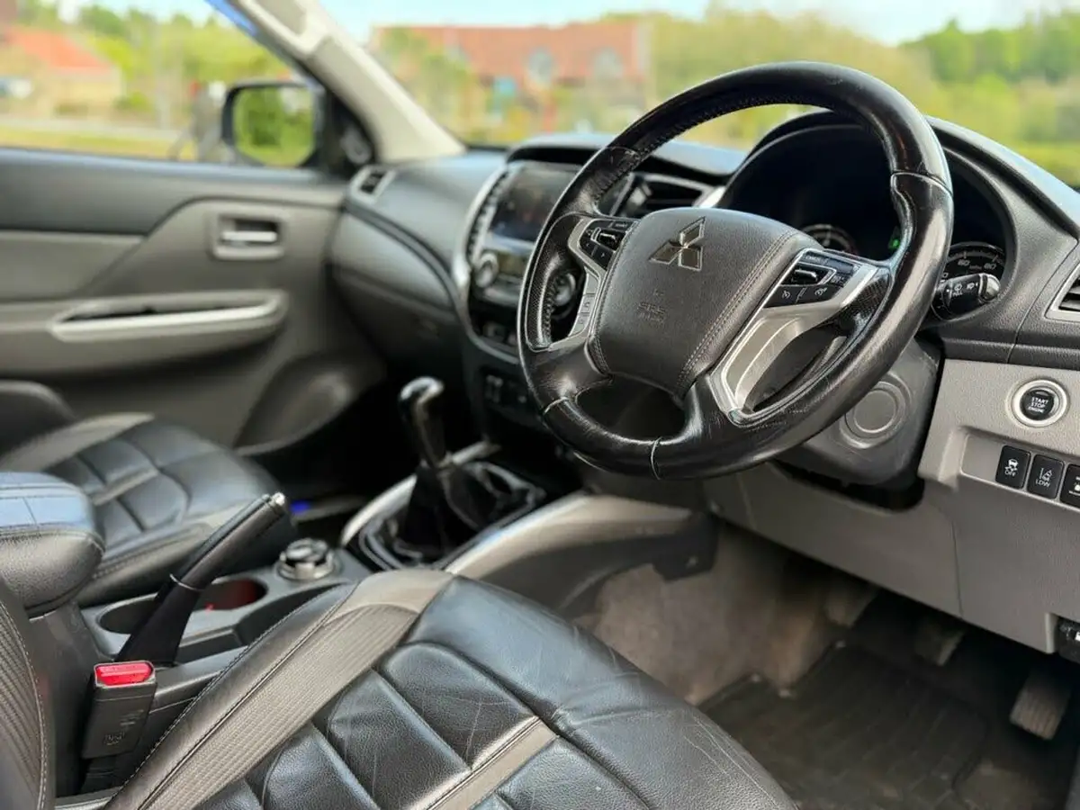 2018-mitsubishi-l200-24di-d-barbarian-eu6-big-5