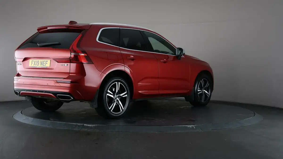 2019-volvo-xc60-20td-d4-r-design-4x4-ss-geartronic-big-59