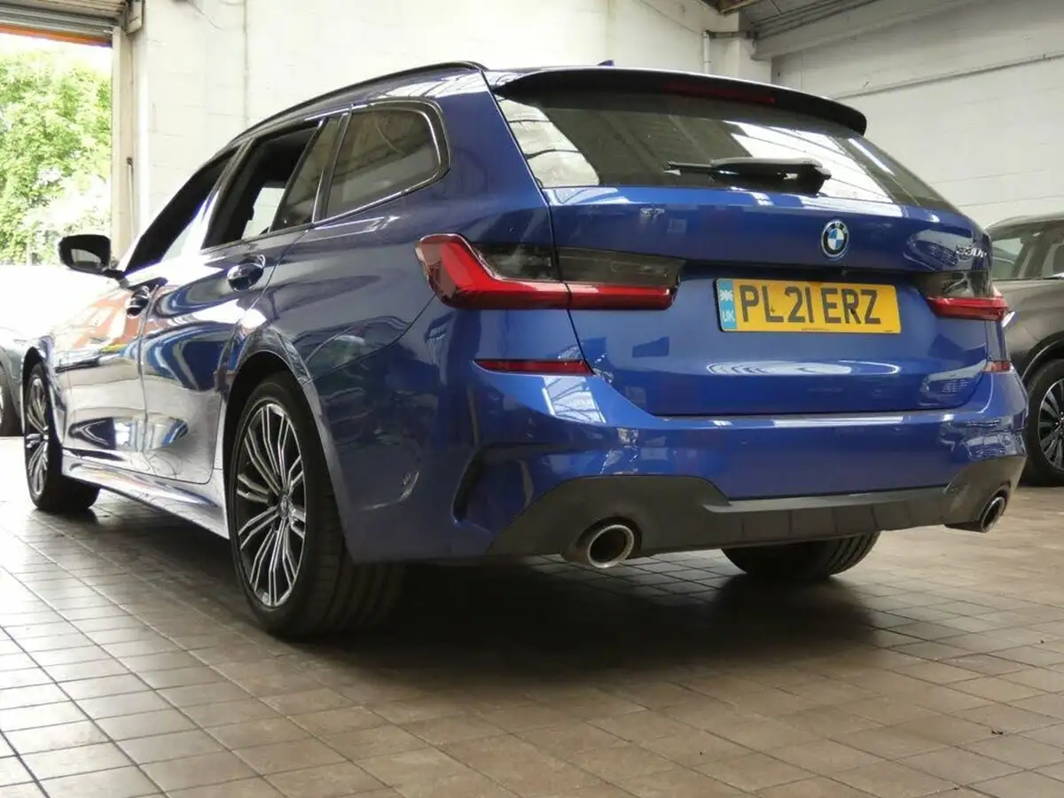 2021-bmw-3-series-20-330e-m-sport-touring-5d-big-20