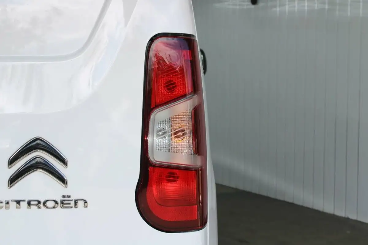 2021-citroen-berlingo-15bluehdi-650-enterprise-pro-big-15