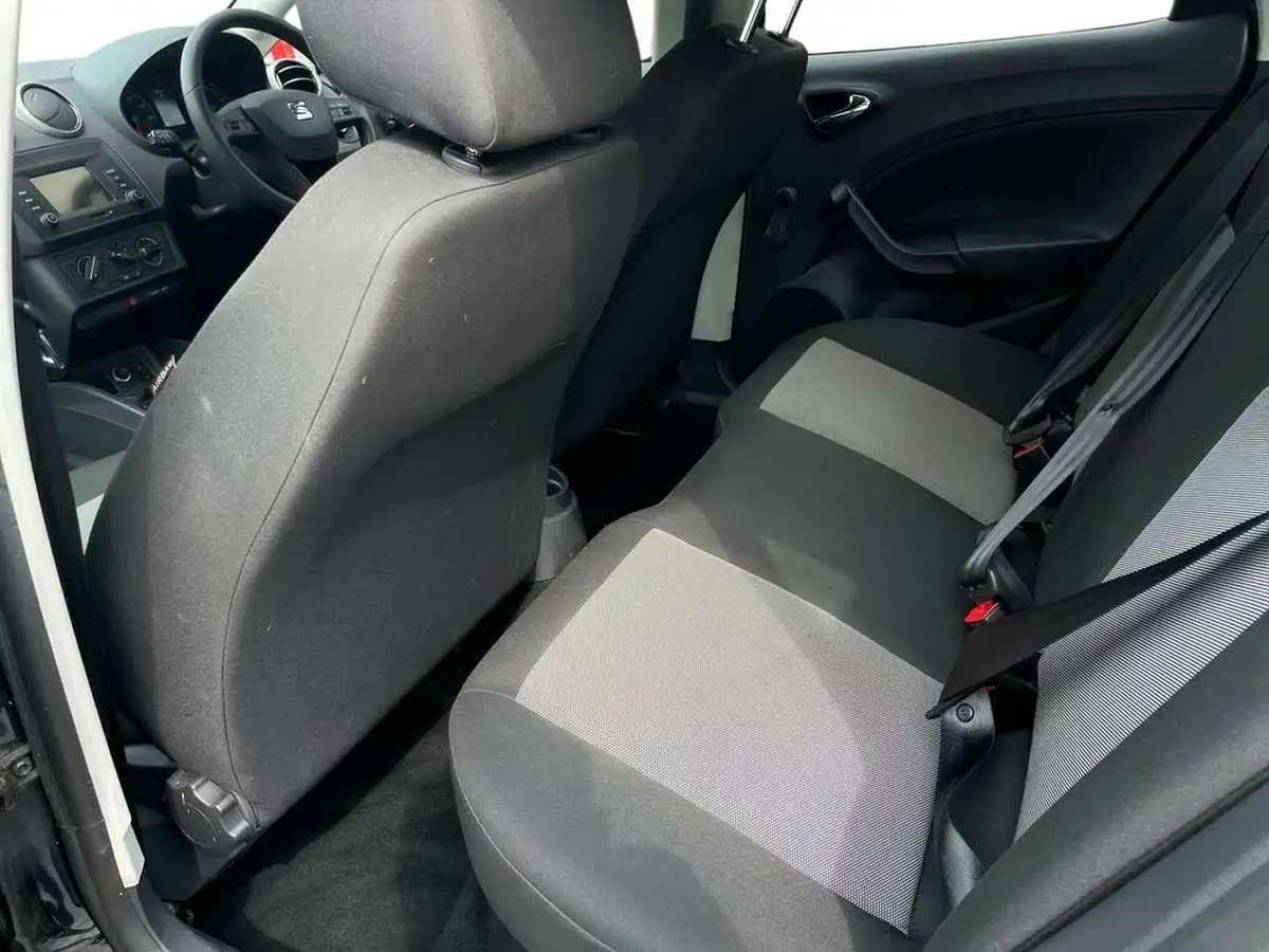 2017-seat-ibiza-10-sol-hatchback-5d-big-10