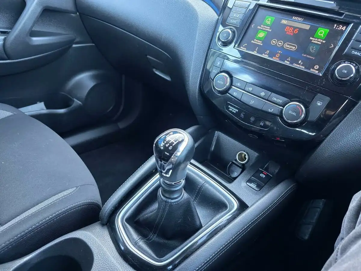 2018-nissan-qashqai-15dci-acenta-premium-heat-pack-big-22