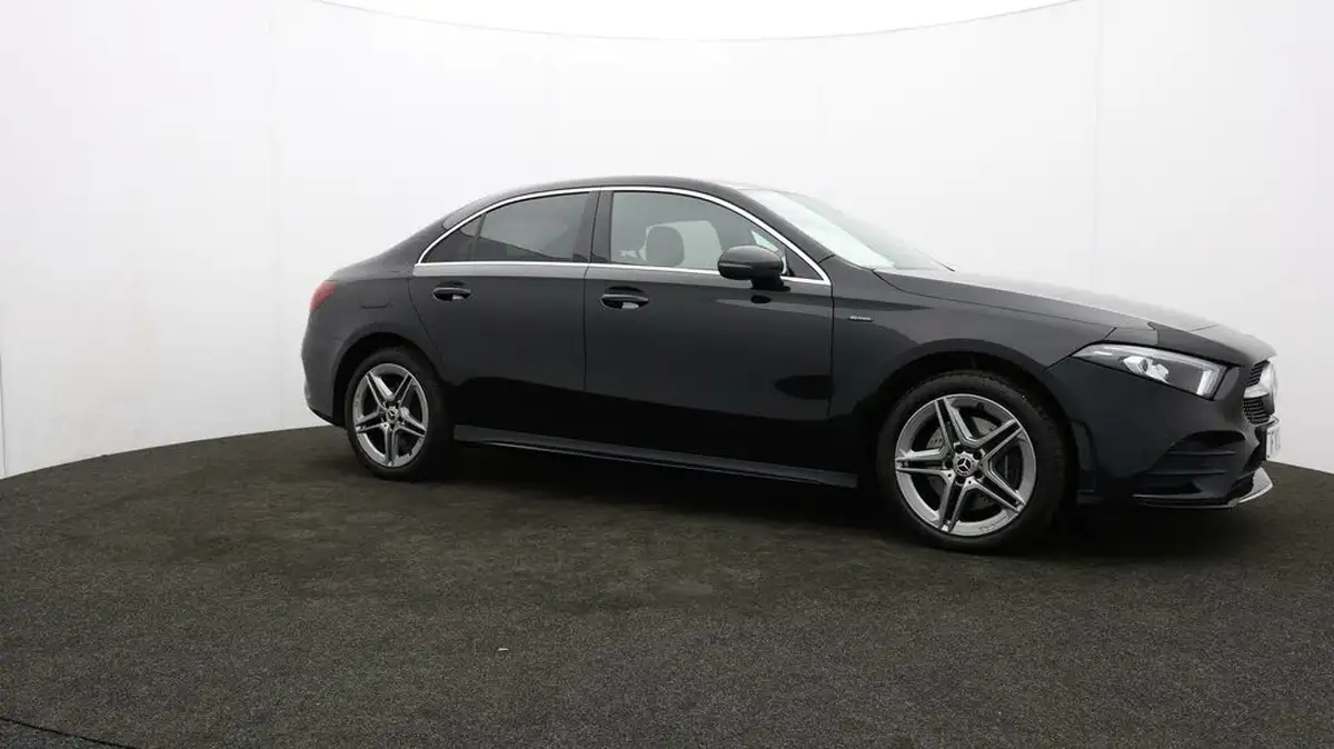 2021-mercedes-benz-a-class-13-a250e-amg-line-executive-saloon-4d-big-36