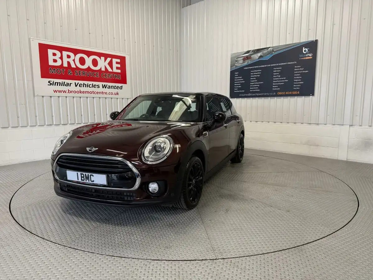 2015-mini-clubman-15-cooper-auto-big-2